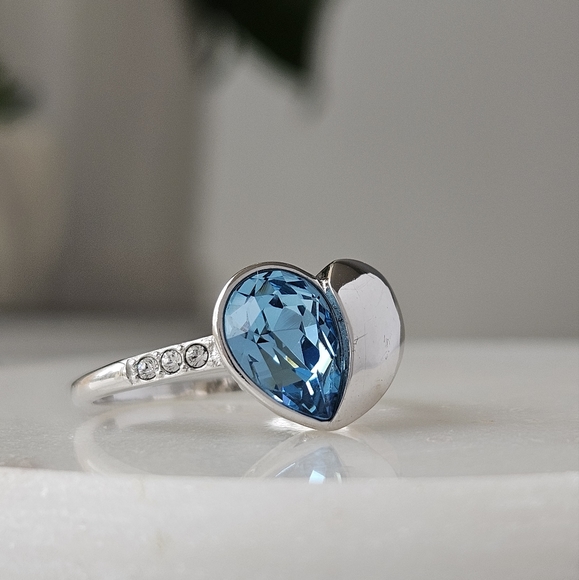 Blue Swarovski heart ring, 925 Sterling silver Valentines Charmed Aroma - Picture 3 of 7